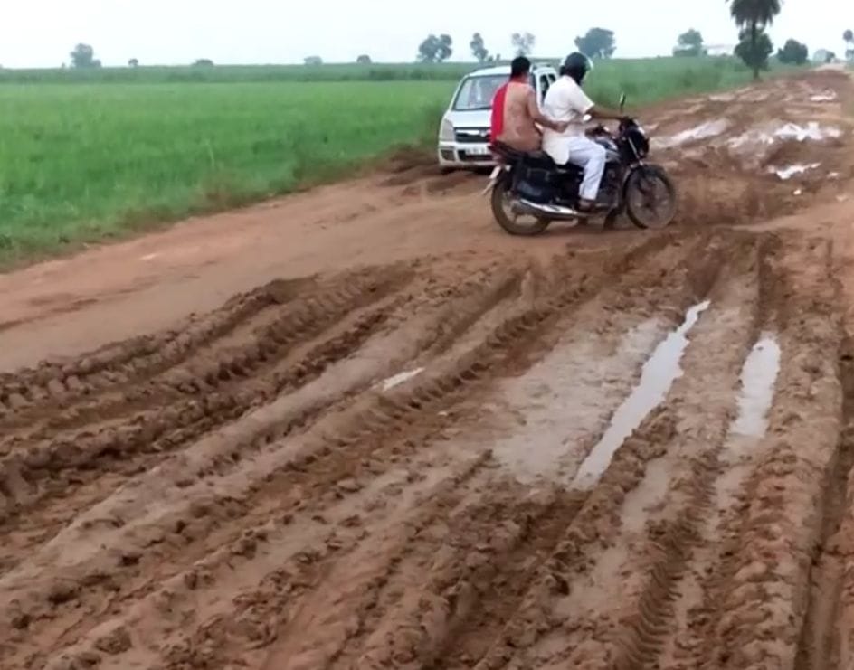 the aproche road of ganga pul are not complete, the hundres of villegers have penic