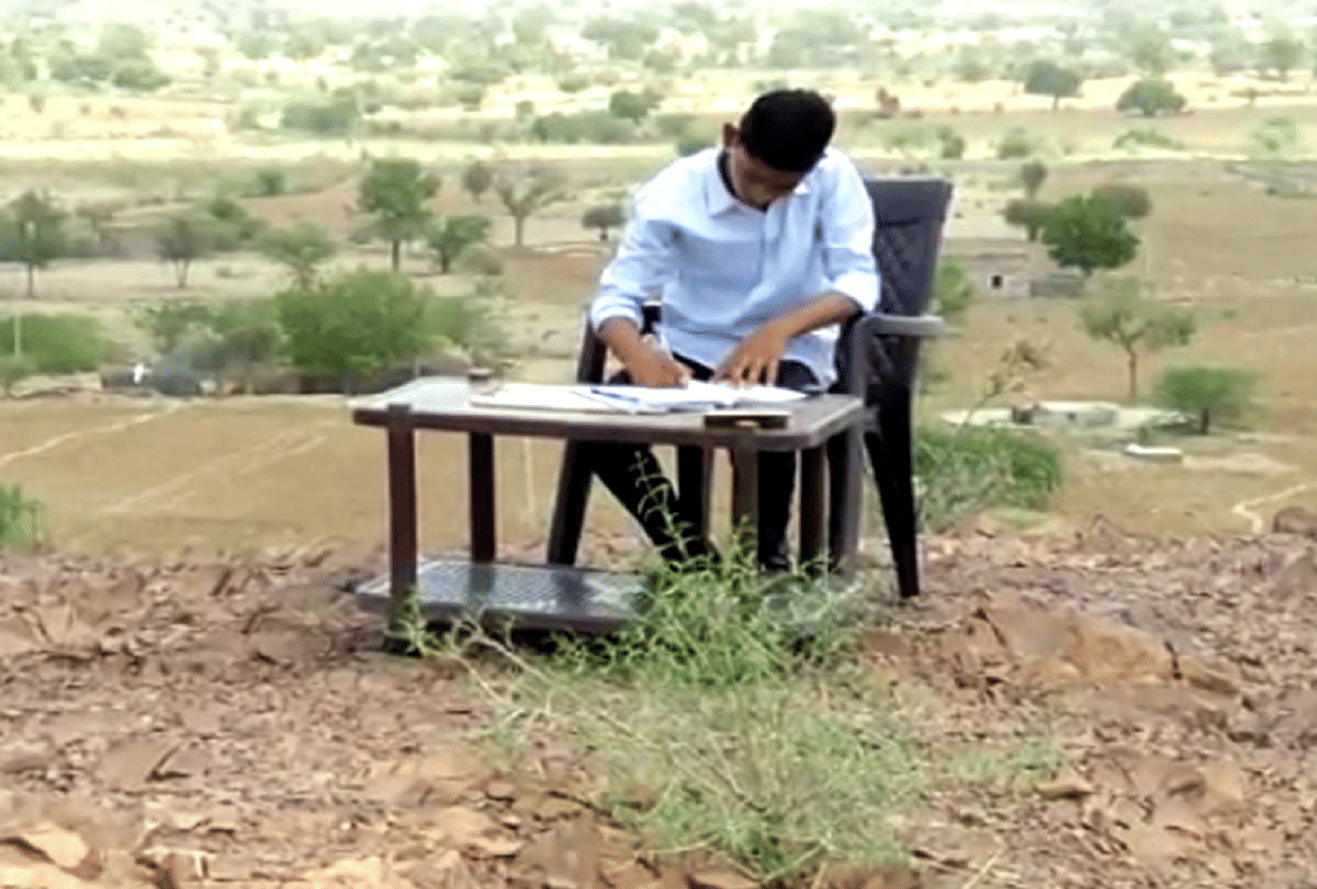 Rajsthan student climb up for online class virender sehwag will help