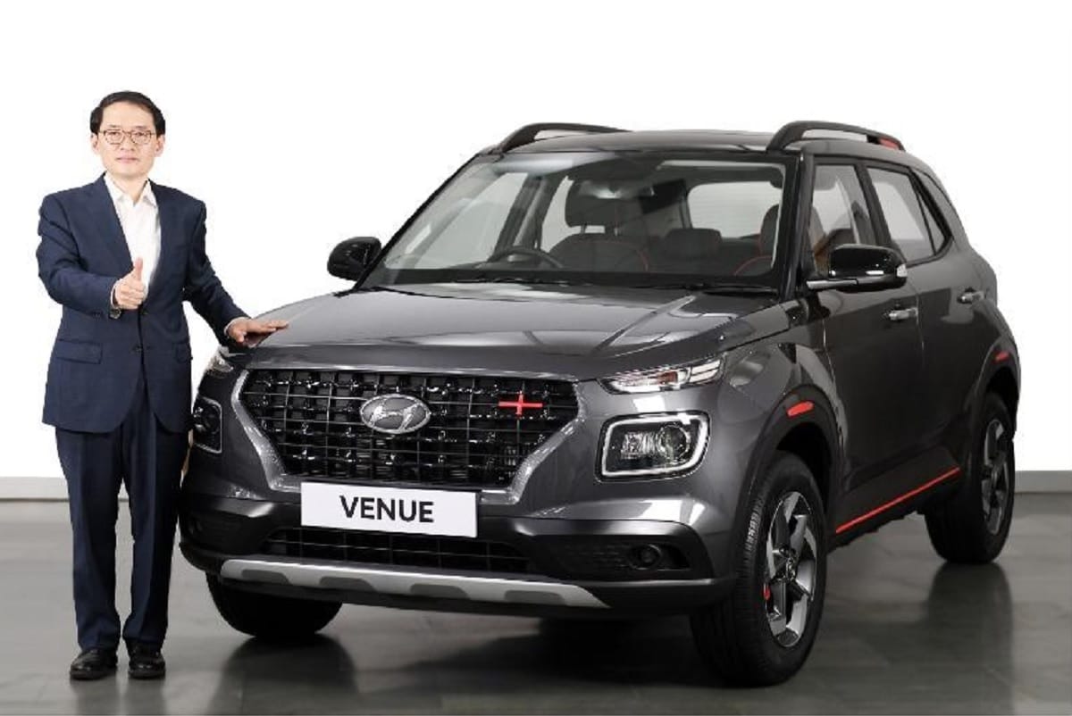 Price Difference Between Hyundai Venue iMT, Manual and 7 speed DCT, All you need to know about the new clutchless gearbox