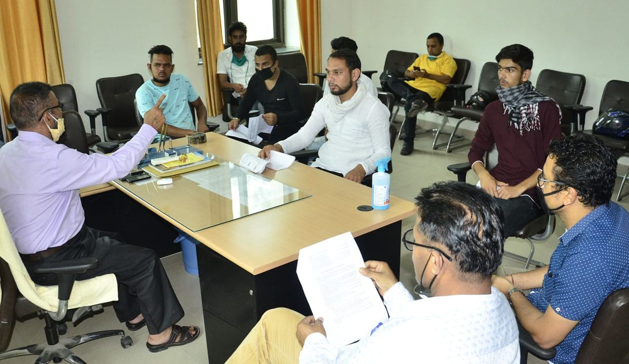 Students union offers online talks with VC