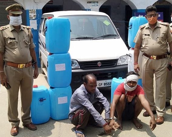the wine making by urea, the police arrest two accused on the spot