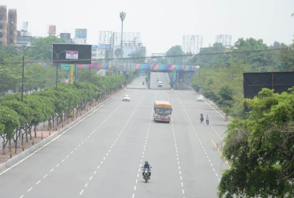 pics of lucknow during lockdown on saturday
