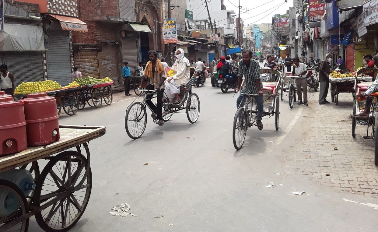 Main markets closed, Tempo and e-rickshaws running