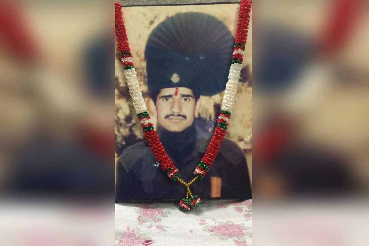 Kargil Vijay Diwas: Lance Naik Satyapal Singh was martyred in Kargil war in 1999
