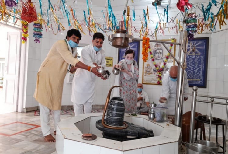 Nag Panchami 2020, Devotees in Temples to Worship Lord Shiva
