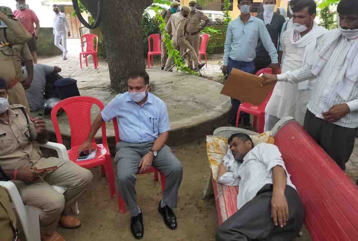 Sanjit kidnapping murder case father Chaman yadav says I kept touching feet of police and they kept avoiding every time