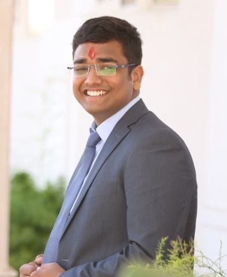 UBS student Vikas Aggarwal raised one lakh fund, put it to service the poor