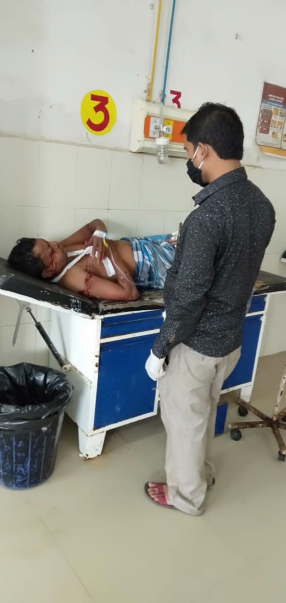 Five people injured in firing stone pelting between over animals going to cemetery in ghazipur up