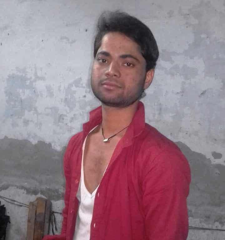 a young man dead body found hanged in suspected situation