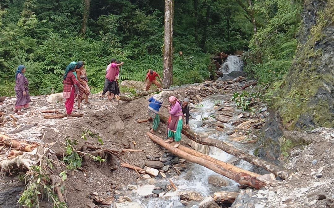 In Matena and Harkot, women did shramdaan and constructed the bridge