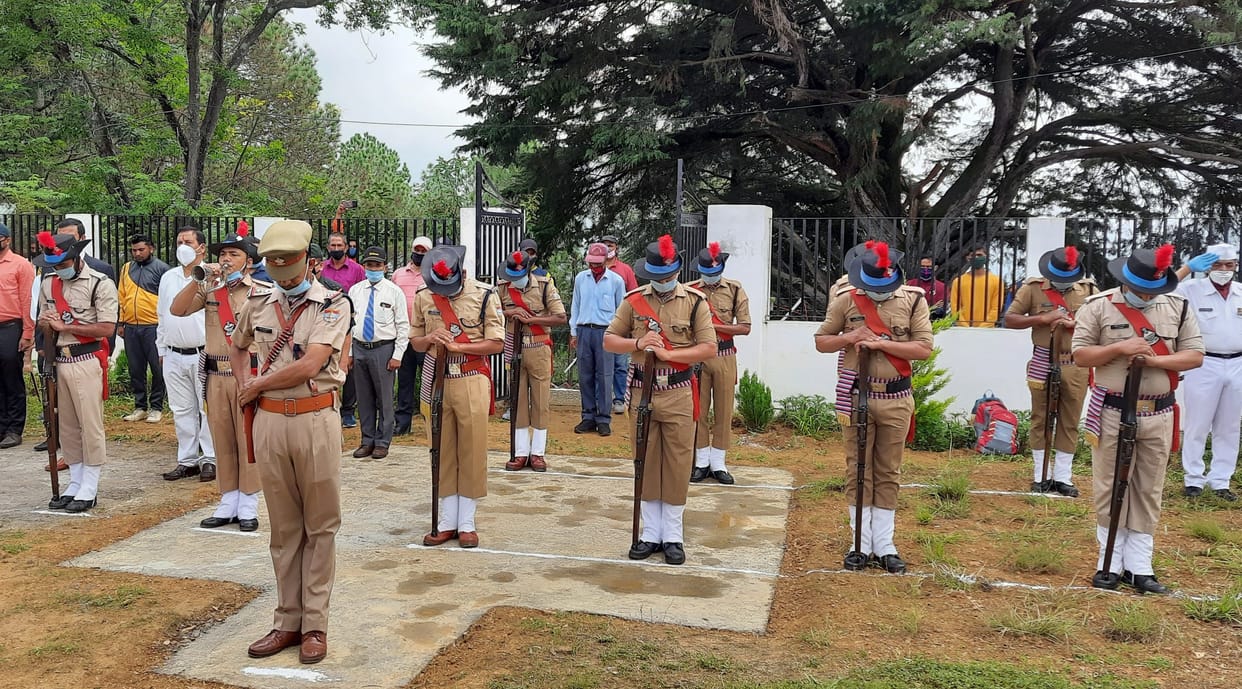 Kargil Victory Day: Remembering the martyrdom of martyrs, eyes moist