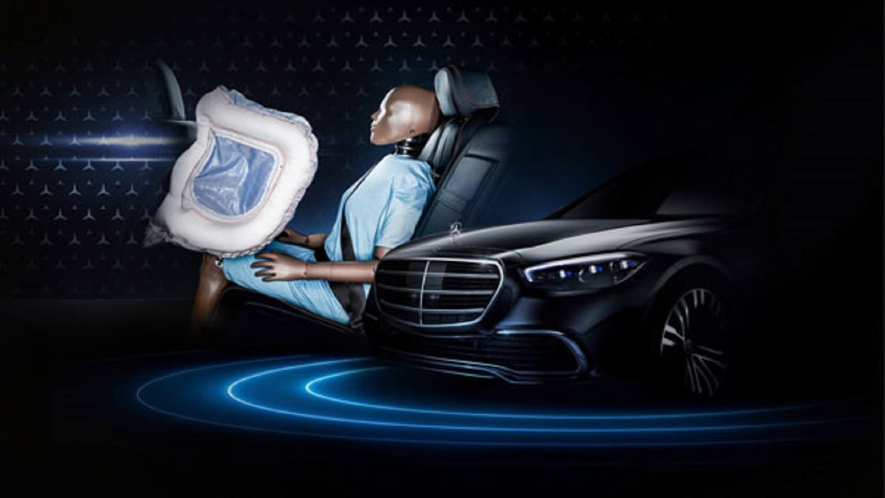 mercedes rear seat airbag 2021 mercedes-benz s-class sedan will feature worlds first rear seat airbags