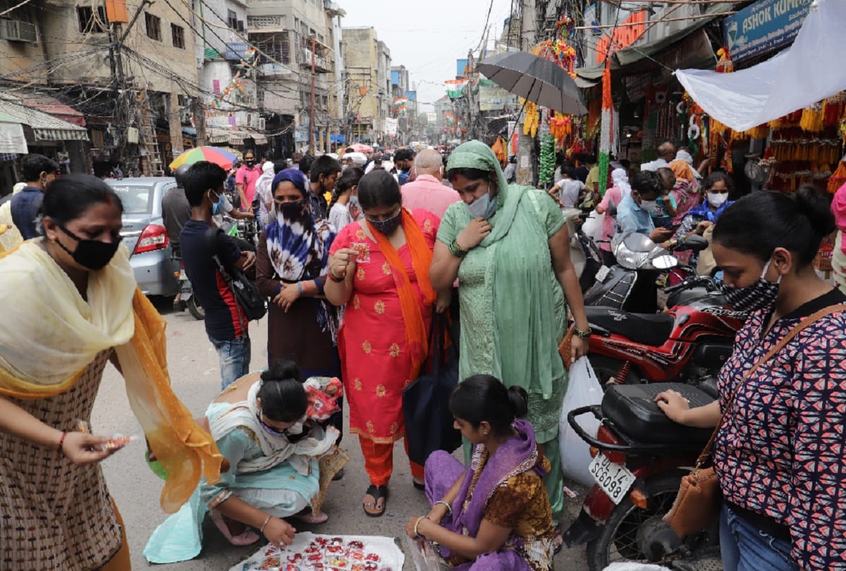 This time out of saffron rakhi in the market