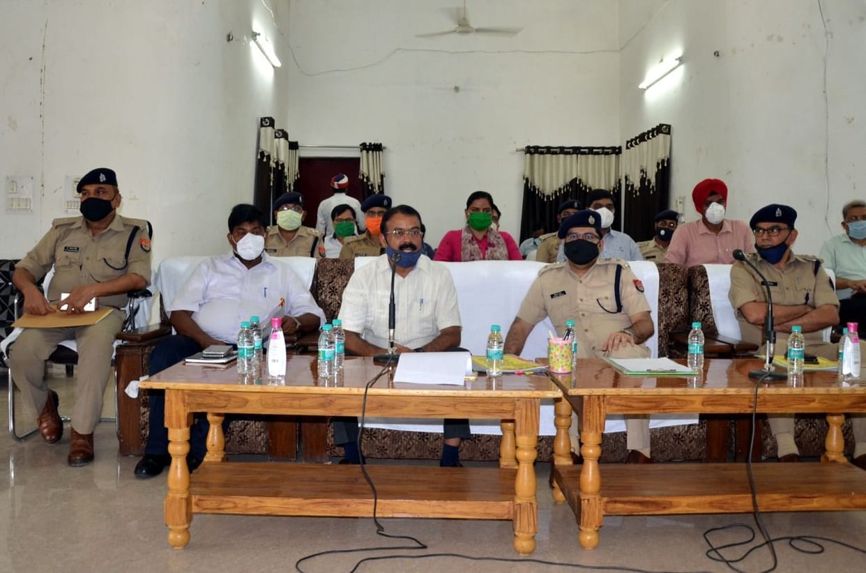 Religious leaders should be inspired not to perform group prayers