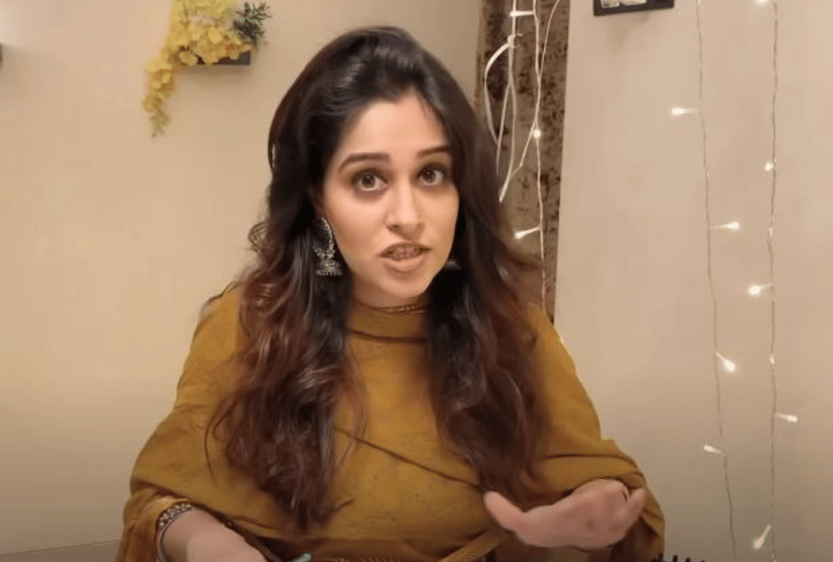 Television Actress Who Were Air Hostess Before Joining Tv Industry Deepika Hina Neha Akanksha Nandini