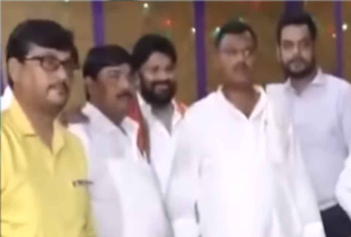 vikas dubey news: Vikas was involved with the family in Amar's wedding
