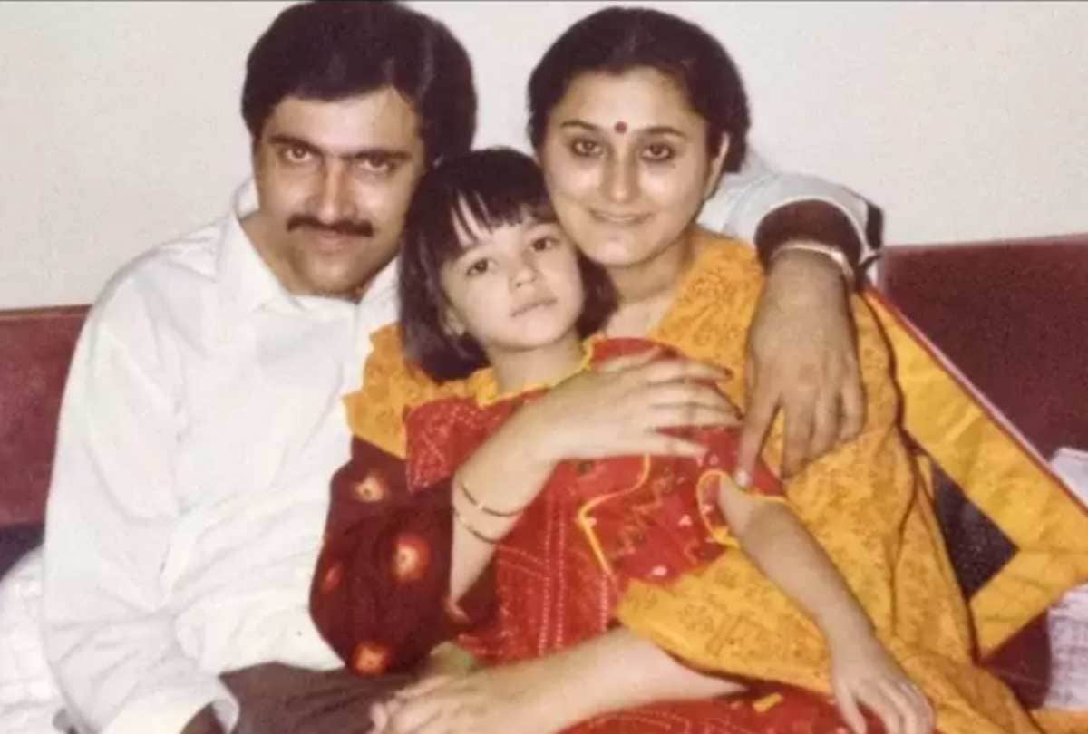 Kriti Sanon Birthday Special: unseen adorable childhood pictures