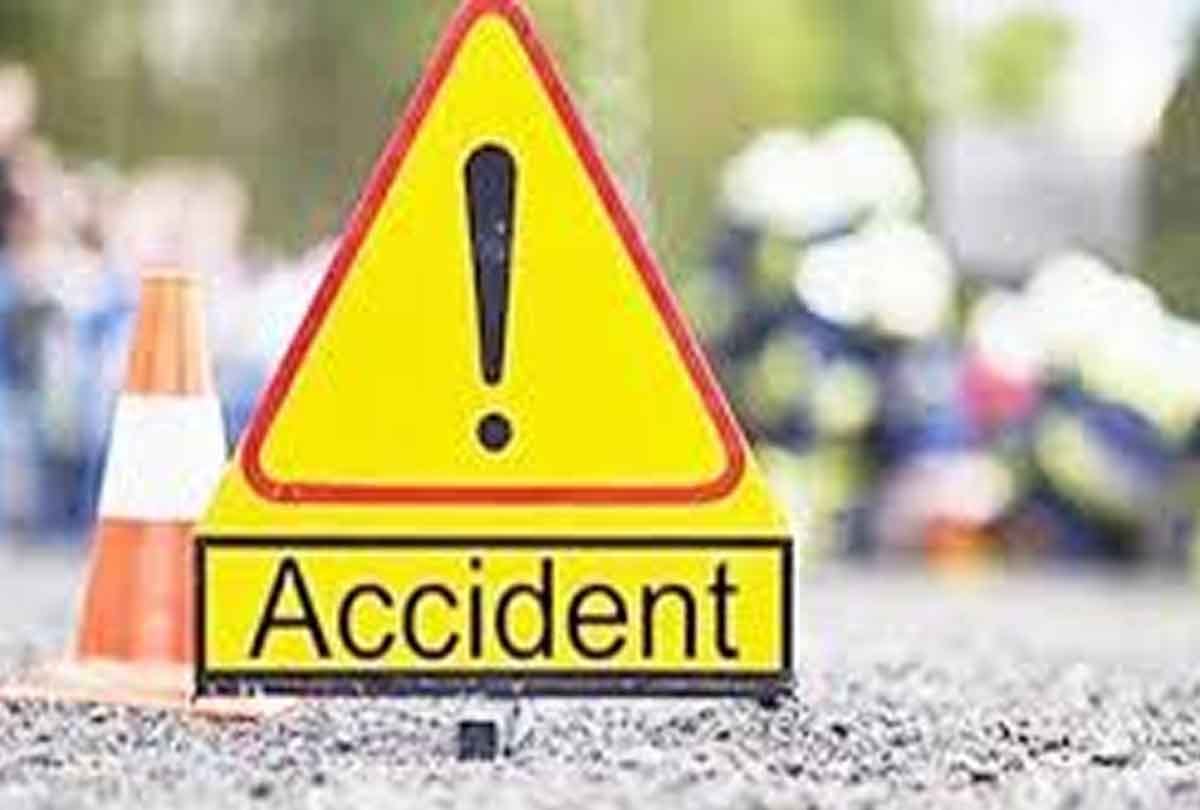 road accident in etawah, Girl death and three injured