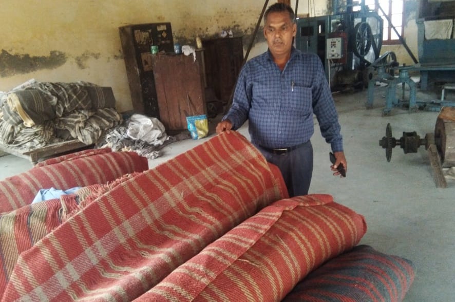 Target to manufacture five thousand blankets