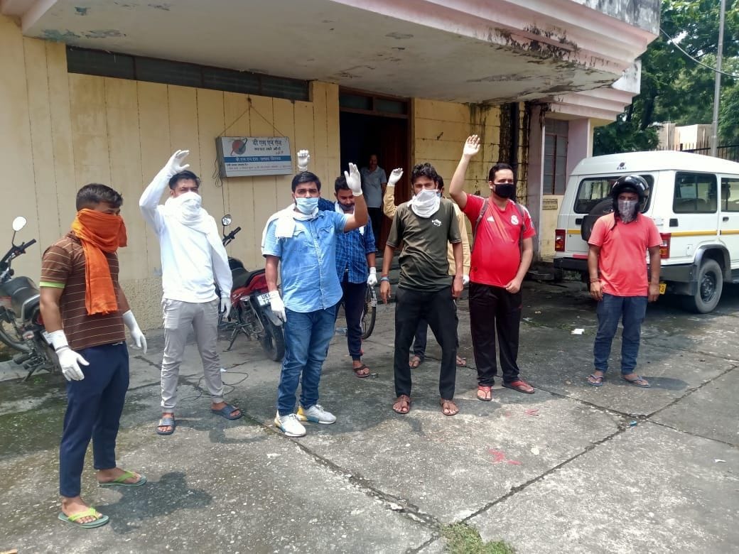 Yukan activists demonstrated in BSNL office