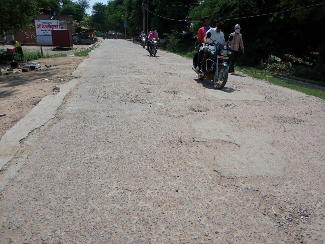Damage road, people disturb