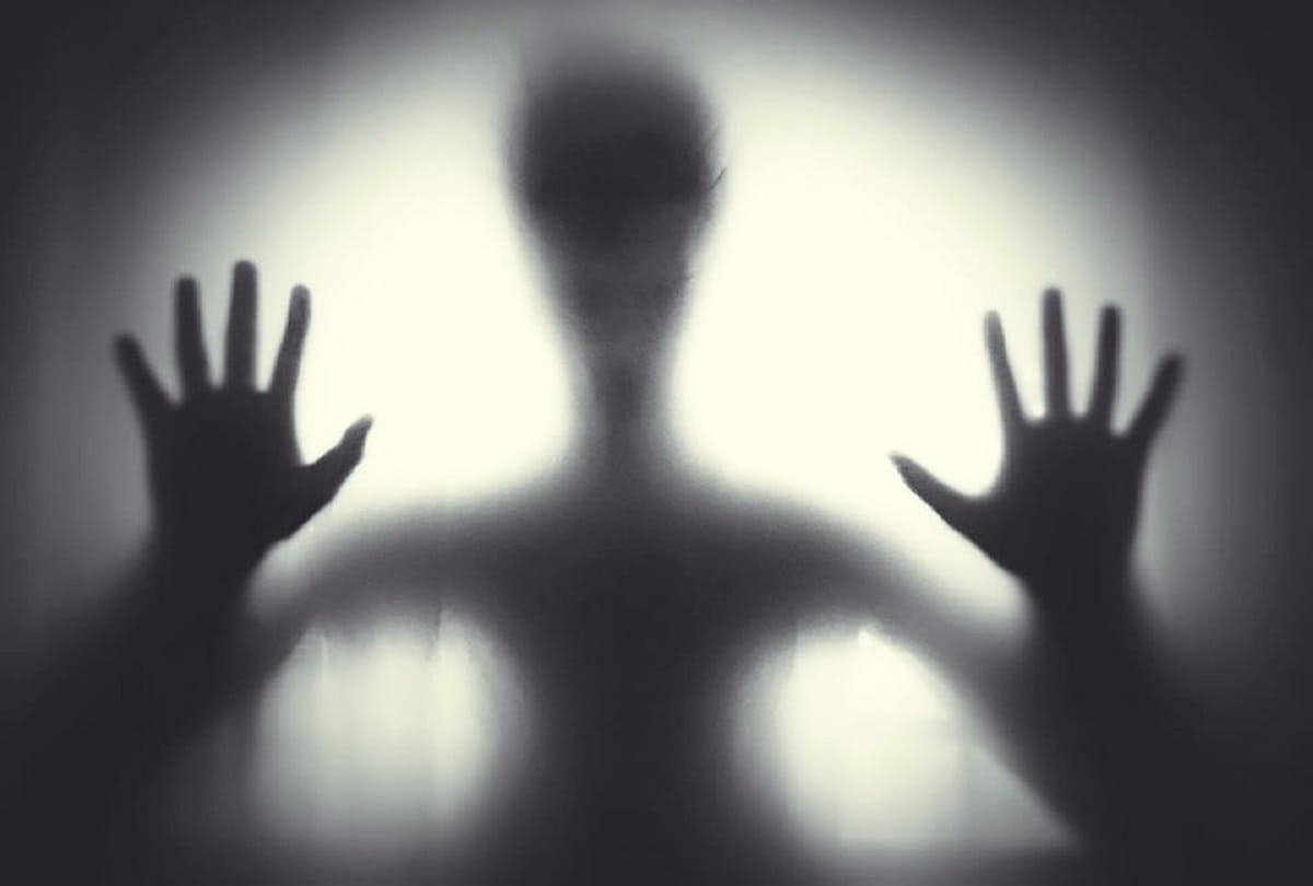 eight people injured due to Fight on two sides for ghost haunts