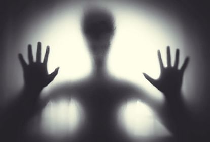 अजब-गजब: आखिर क्या सच में भूत होते हैं? जानिए वैज्ञानिकों का जवाब are ghosts real know scientific reasons