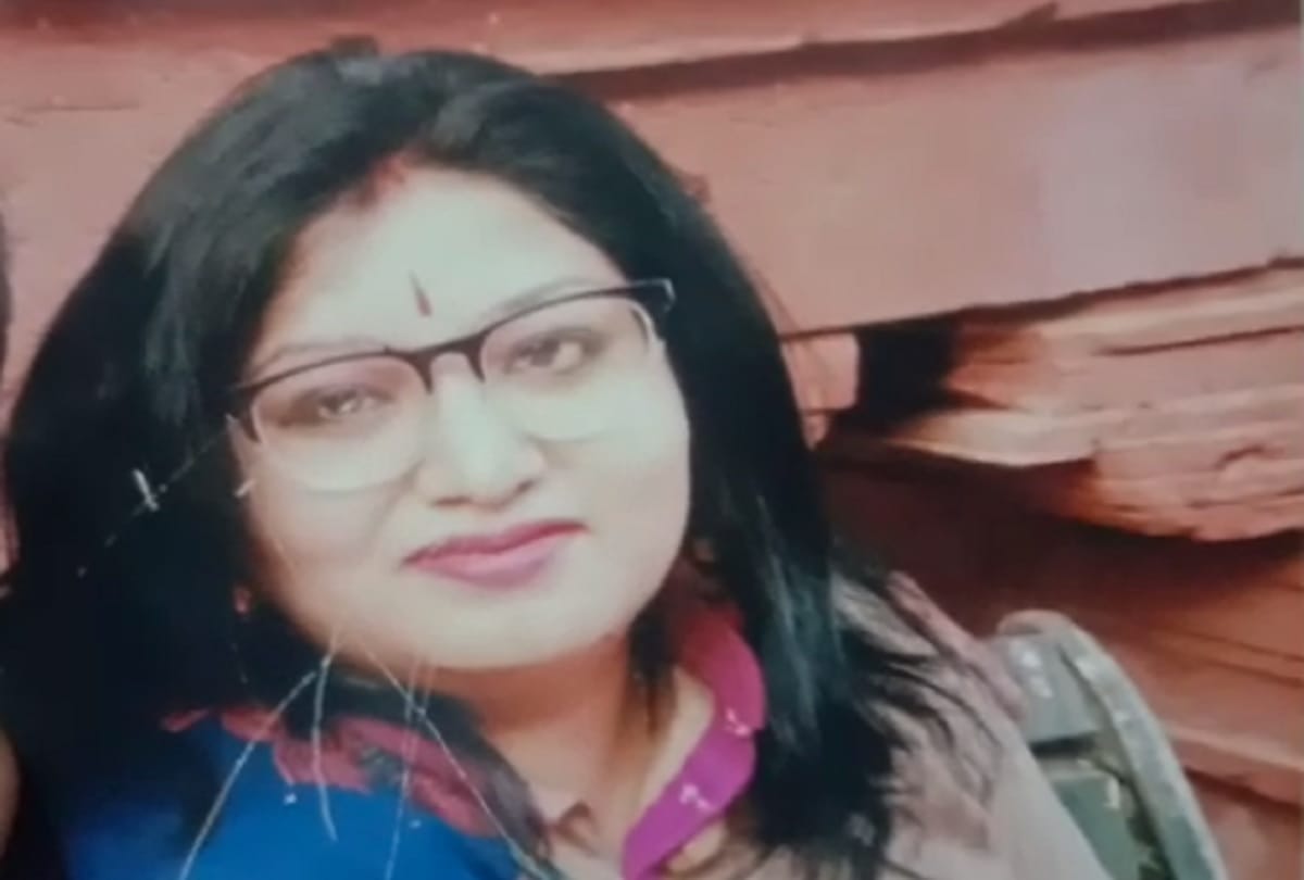Aligarh Bank manager committs suicide leaves a note in diary investigation going on