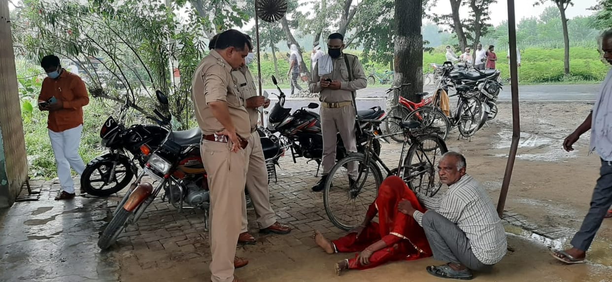 Husband dies in bike collision, wife injured