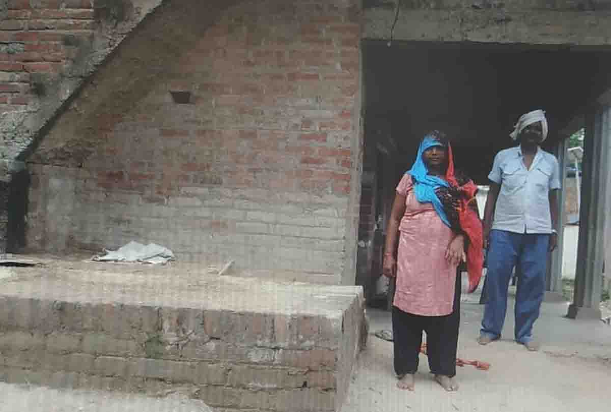 bodies are buried in every house from the courtyard to the stove