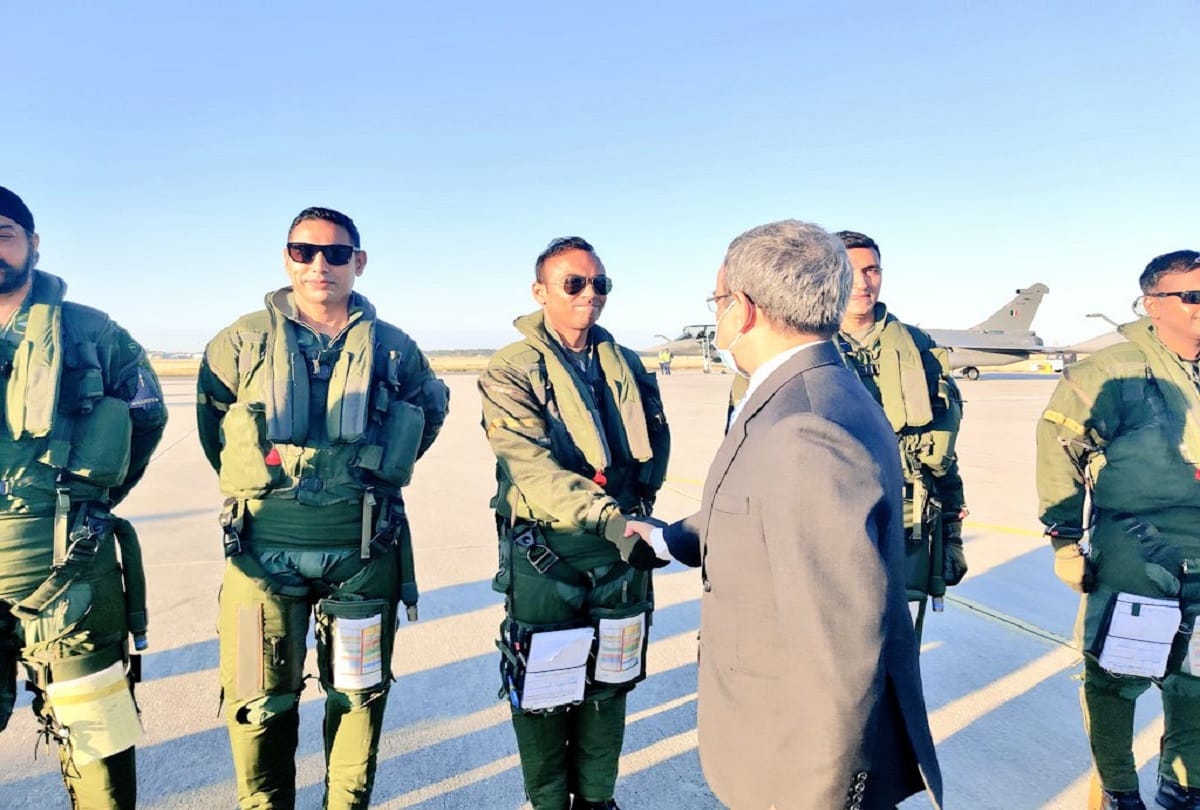 IAF officer who played key role in Rafale delivery hero back home in Kashmir