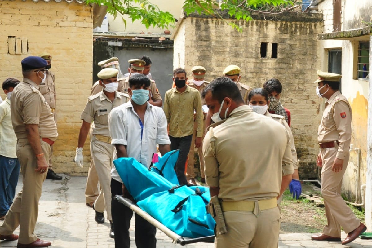 UP Crime News: Police have revealed that the daughter had murdered by maternal uncle after mother was planing in Saharanpur