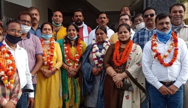 Ekta Suri becomes District President of Women's Wing