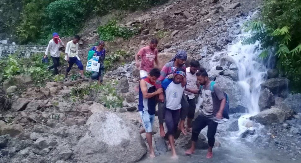 The waterfall stopped the path of soldiers for six hours