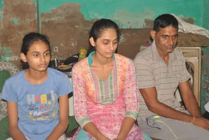 Arthi tied a rakhi on her brother's wrist before getting up and did not leave her unconscious.