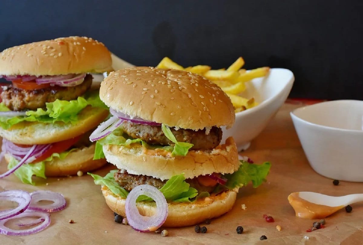 junk food causing damage to children liver expensive schools students suffer more