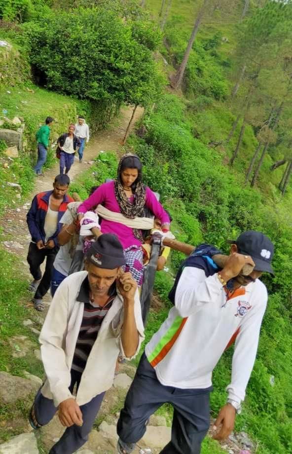 The injured woman was taken from Doli to the main road