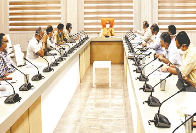cm yogi instructed to increase the beds in covid hospitals