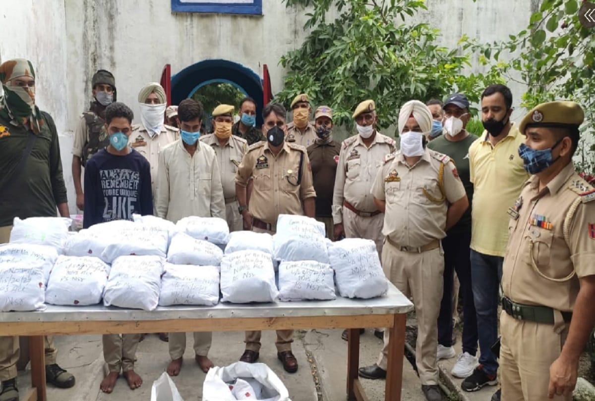 Rajouri Police arrested two smugglers and recovered poppy straw and 'charas'