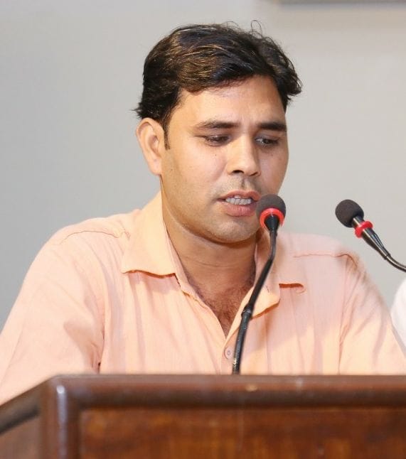 the up urdu aakadmi lakhnow honored the  dr. furkan sardhni