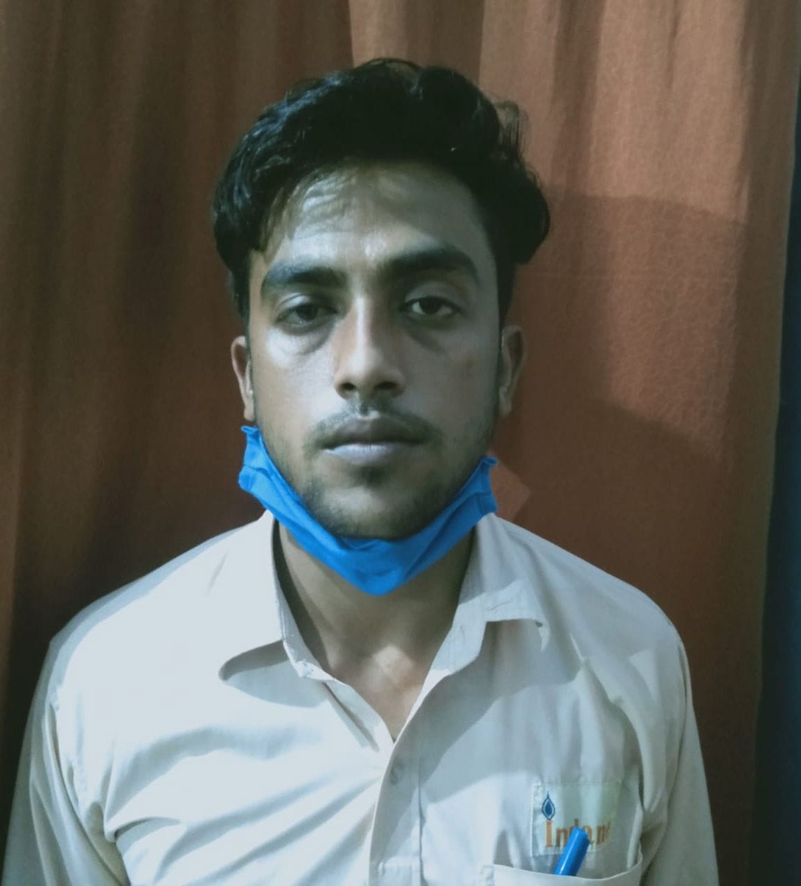 looted 2.30 lakh rupees