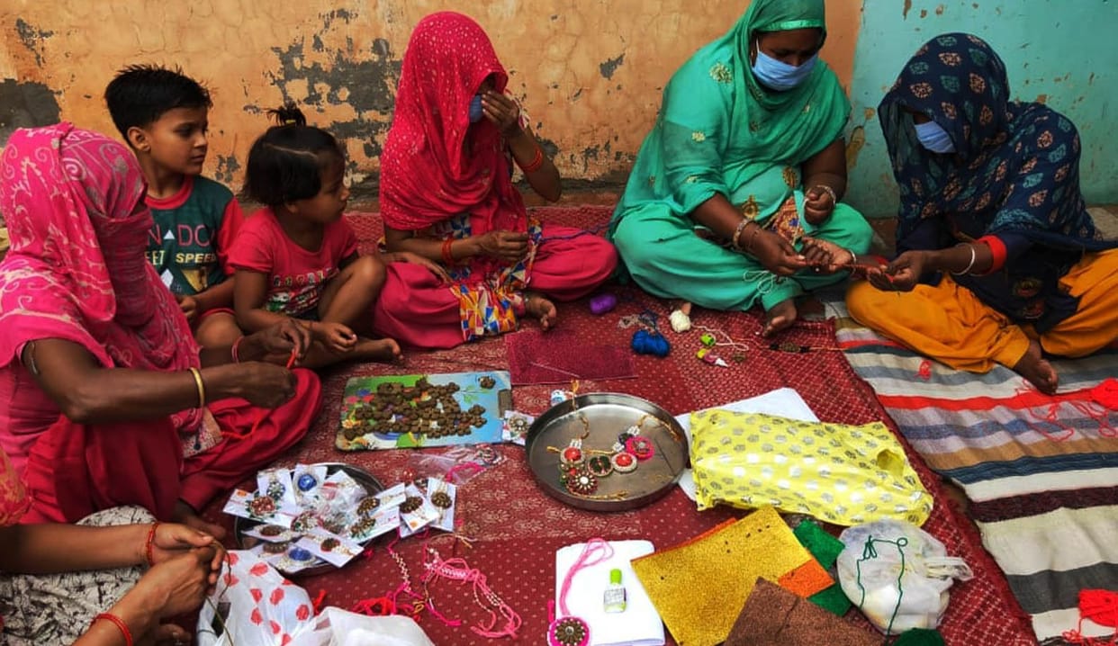 Women made attractive ashes from cow dung