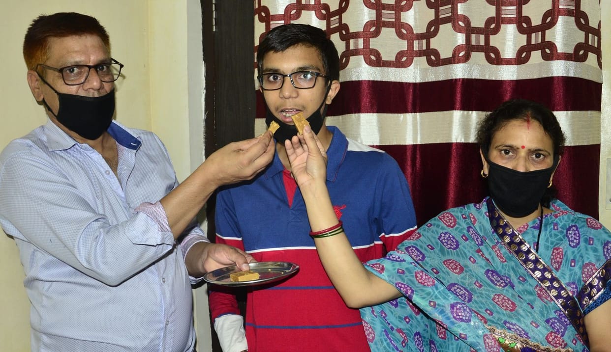 Jatin, Aman and Siddhant become the toppers of Pauri district in the intermediate examination