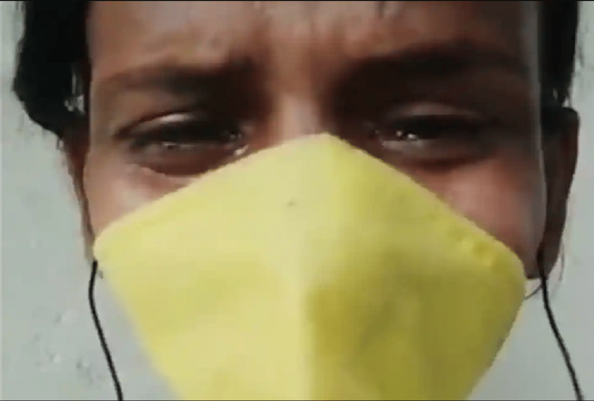 Indore a woman crying and asking for help from police against local goons video viral on social media