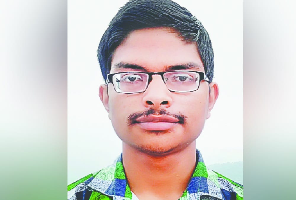 Uk Board Result 2020: High school Topper gaurav saklani wanted to become Engineer, Interview