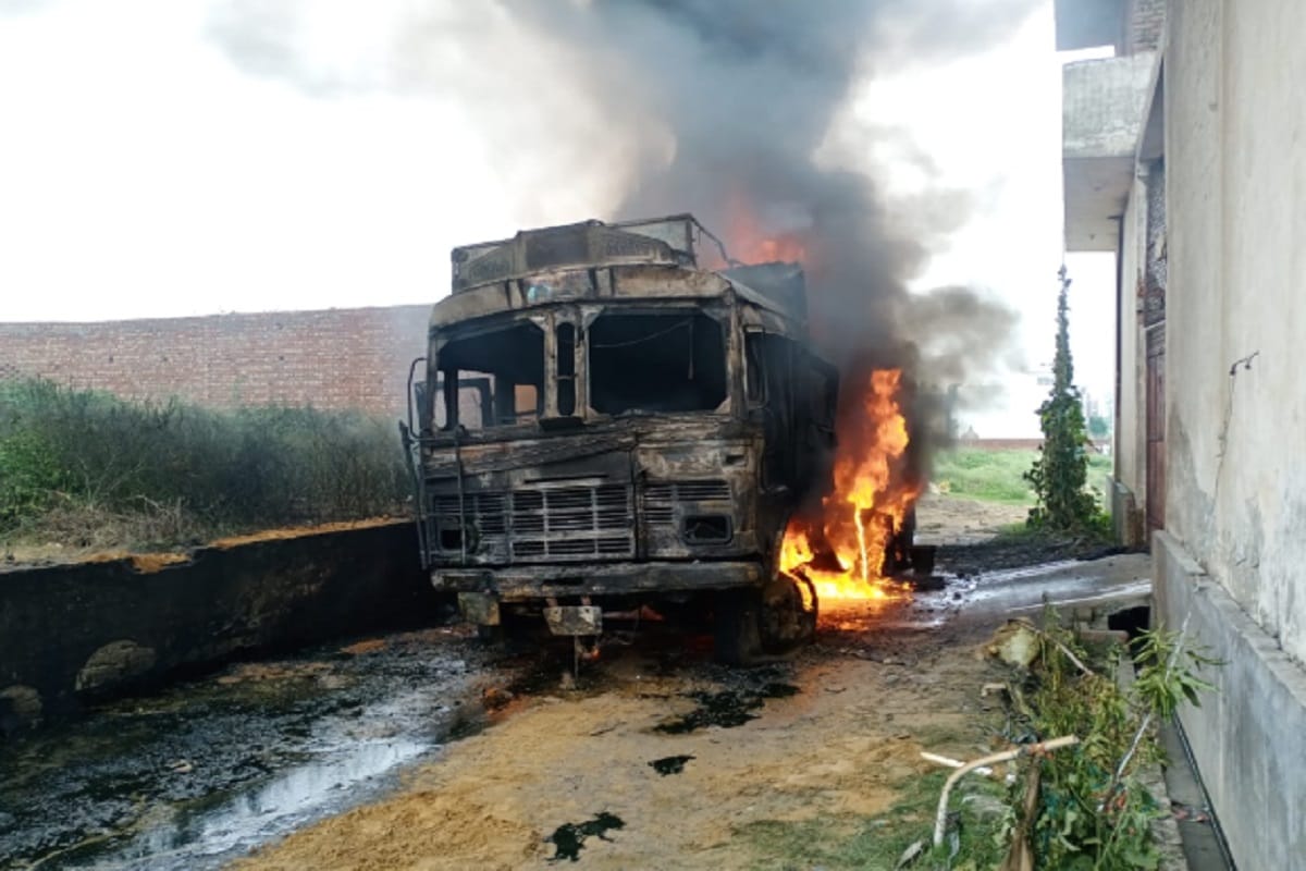 Fire has in a an oil tanker in Muzaffarnagar of Uttar Pradesh