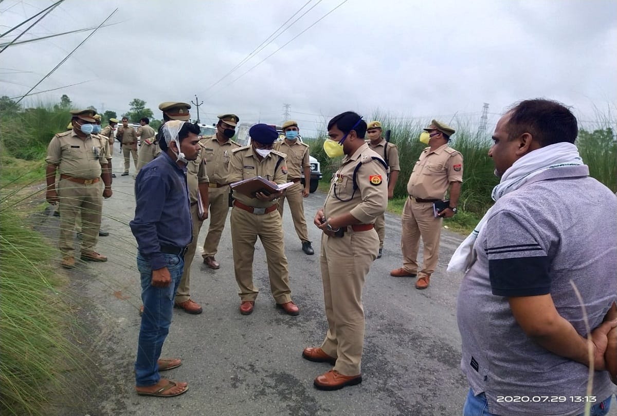 Bike rider miscreants injured one lakh 30 thousand in Pratapgarh