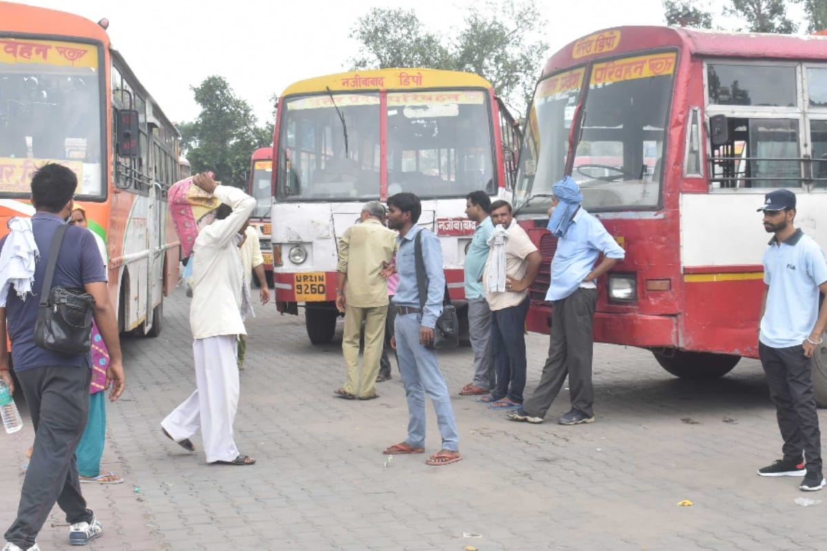 No sanitization and no mask in UP roadways Buses in Baghpat District