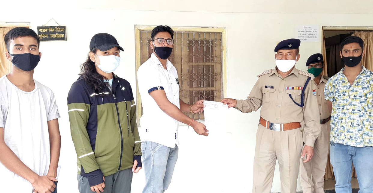 Protest against police checking campaign