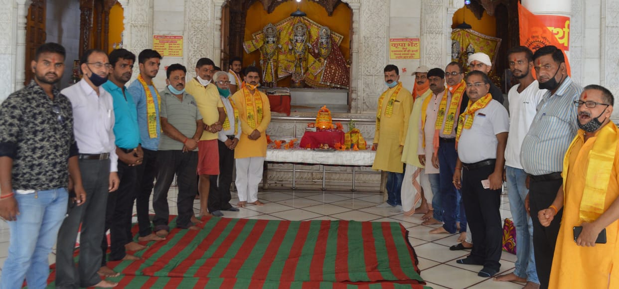 Hathras: Worshiped in the Kalash of the soil of 31 temples of the district